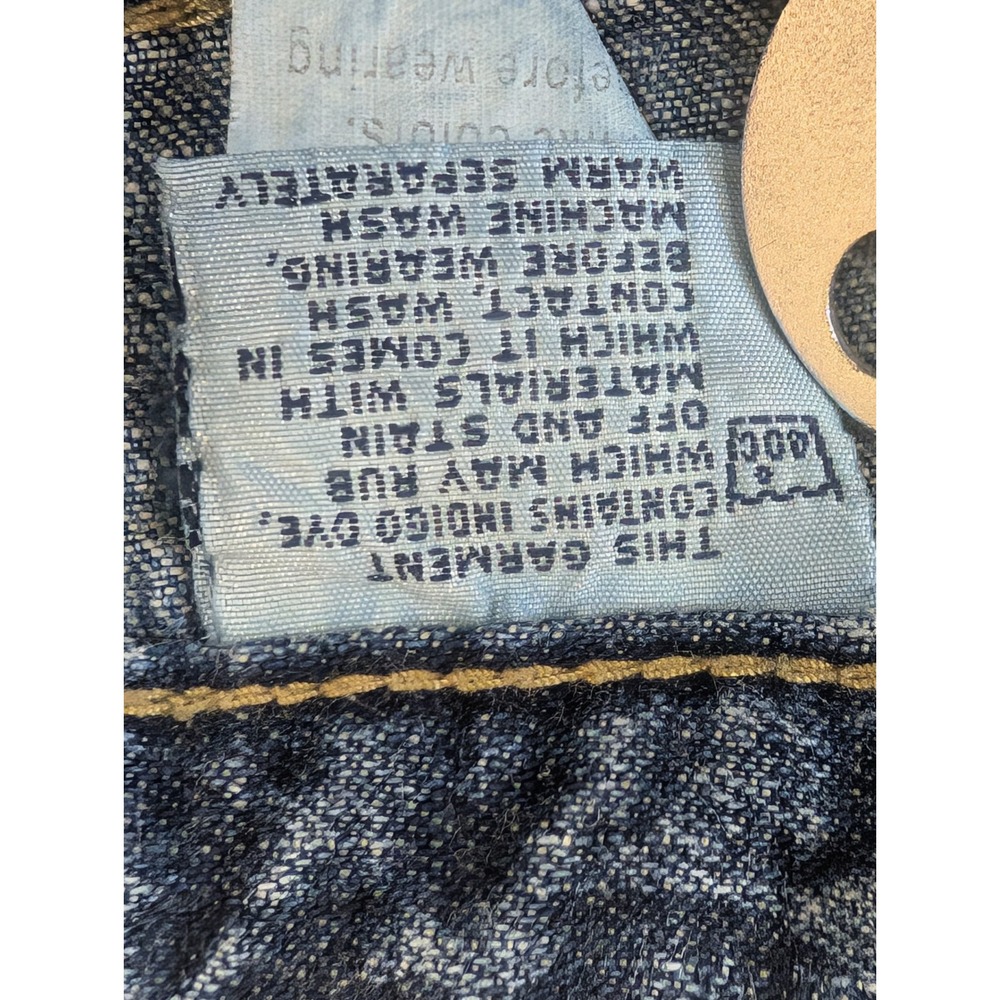 Unionbay Denim Shorts Women's 34 Waist Blue Distressed Raw Hem Pocket Detail - Picture 4 of 6